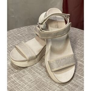 KENNETH COLE Reaction, Halsey Ankle Strap Platform Sandal, size 7 1/2